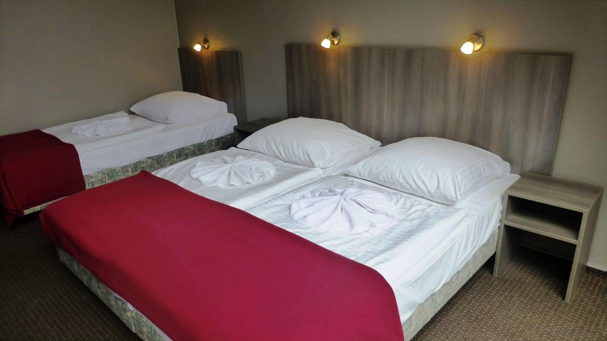 Hotel Rehberge Berlin Mitte Ngoại thất bức ảnh